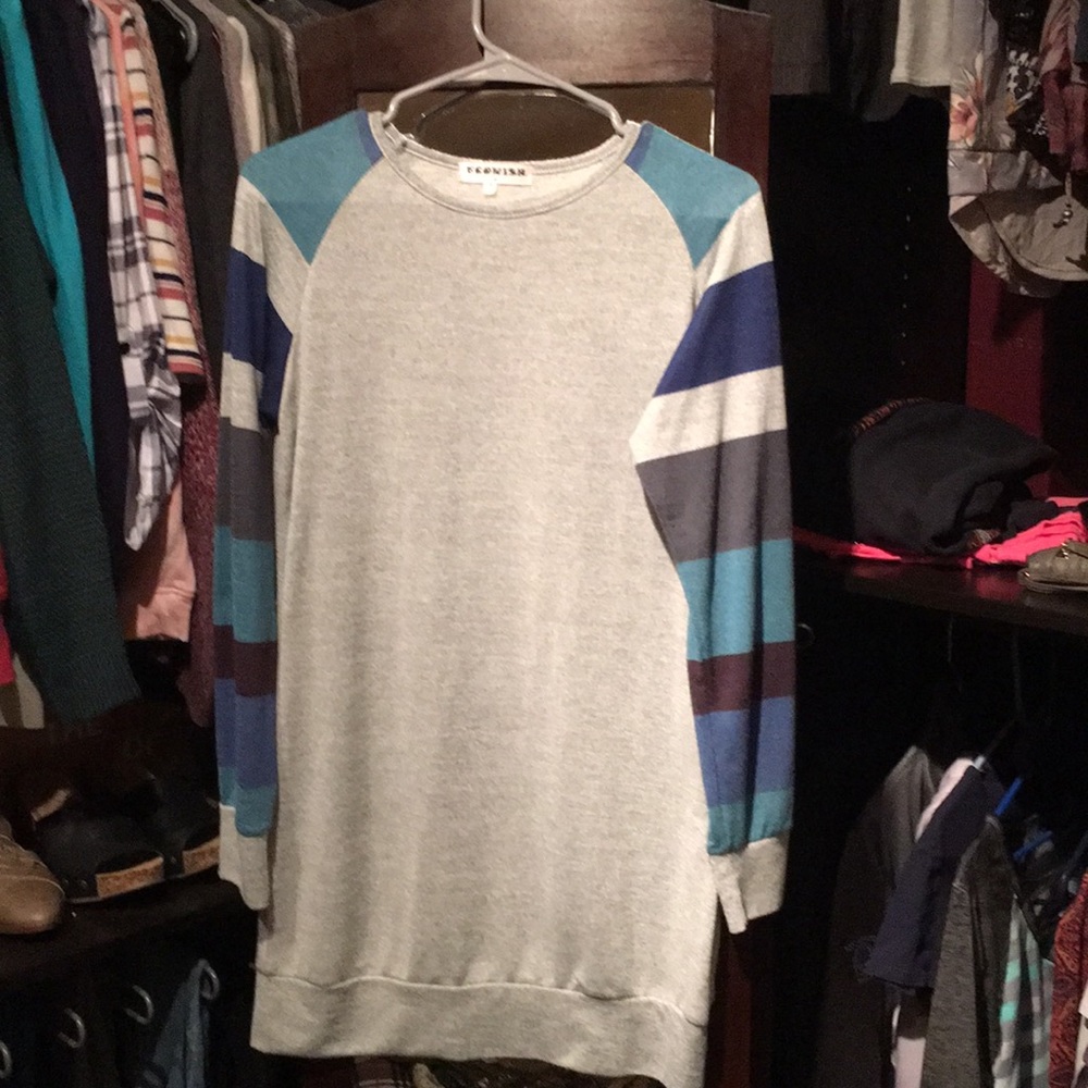 Size Medium long sleeve top